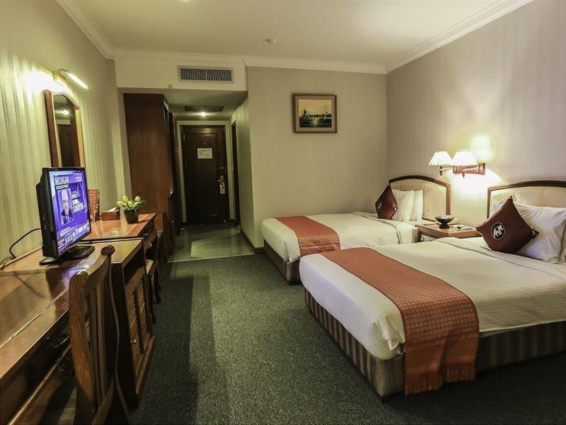 סיאם ריפ Angkor Howard Hotel מראה חיצוני תמונה