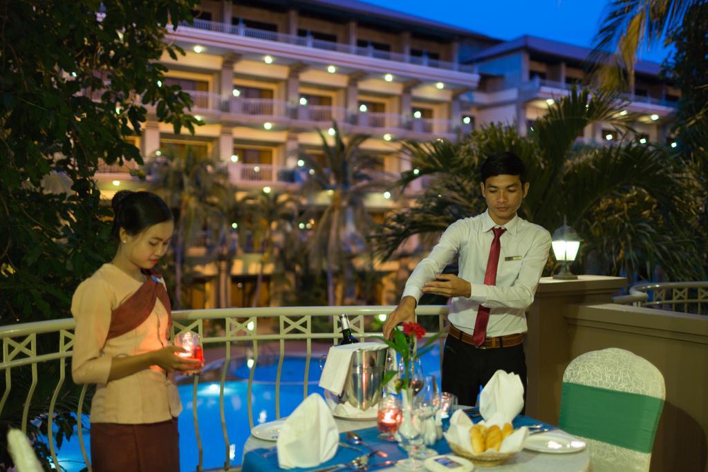 סיאם ריפ Angkor Howard Hotel מראה חיצוני תמונה
