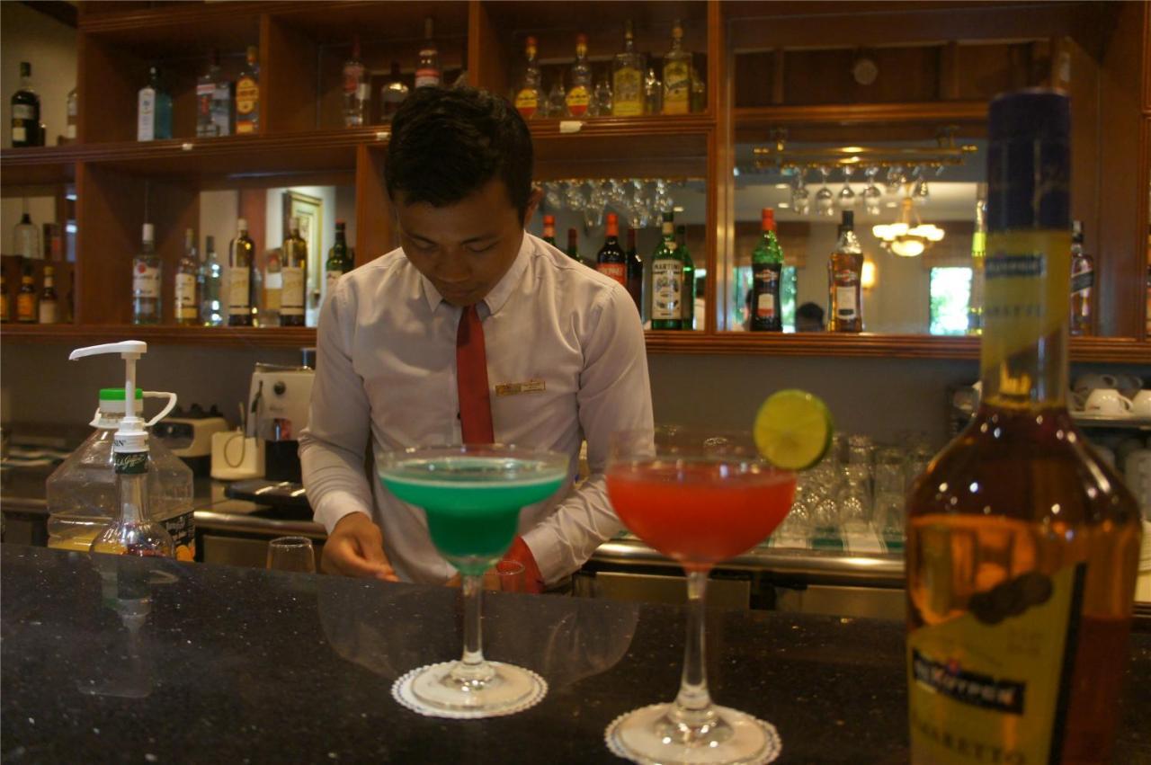 סיאם ריפ Angkor Howard Hotel מראה חיצוני תמונה