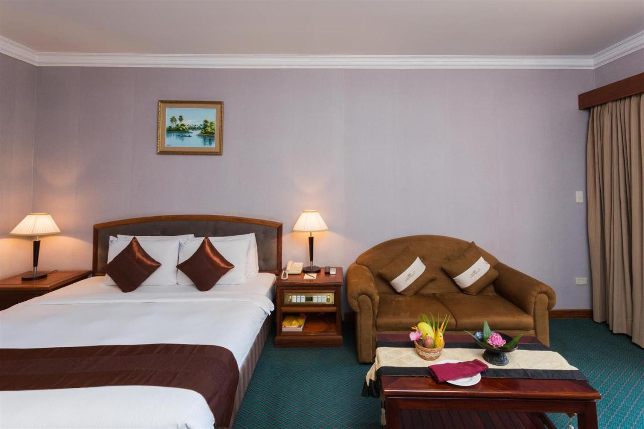 סיאם ריפ Angkor Howard Hotel מראה חיצוני תמונה